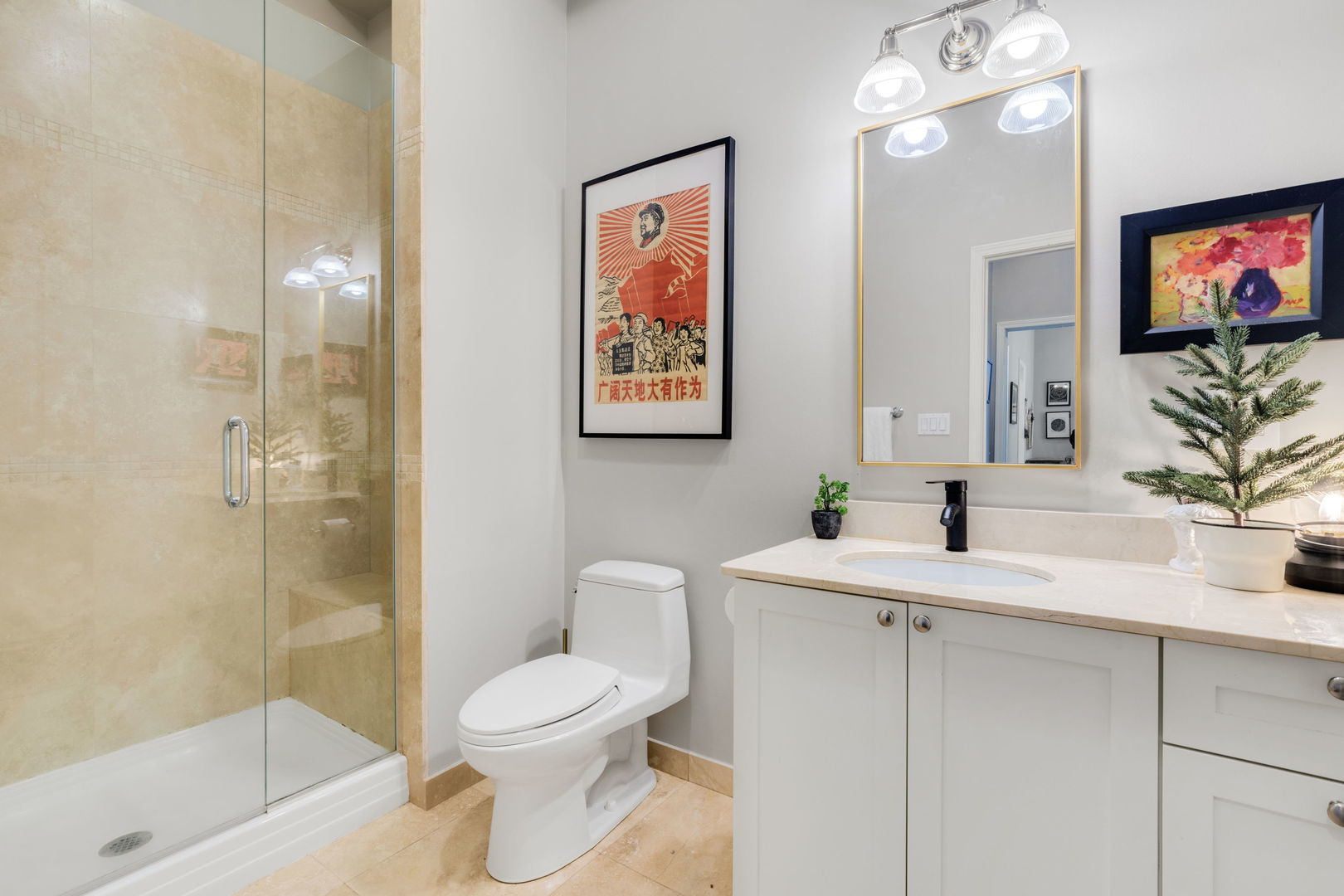 1555 N Wood Street Unit: 203