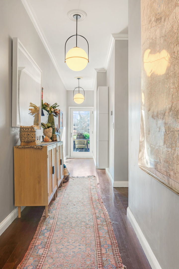 1555 N Wood Street Unit: 203