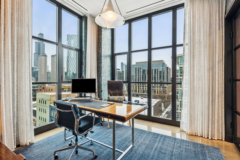 900 W Washington Boulevard Unit: 802