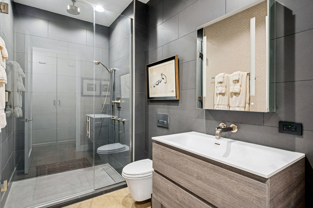 900 W Washington Boulevard Unit: 802