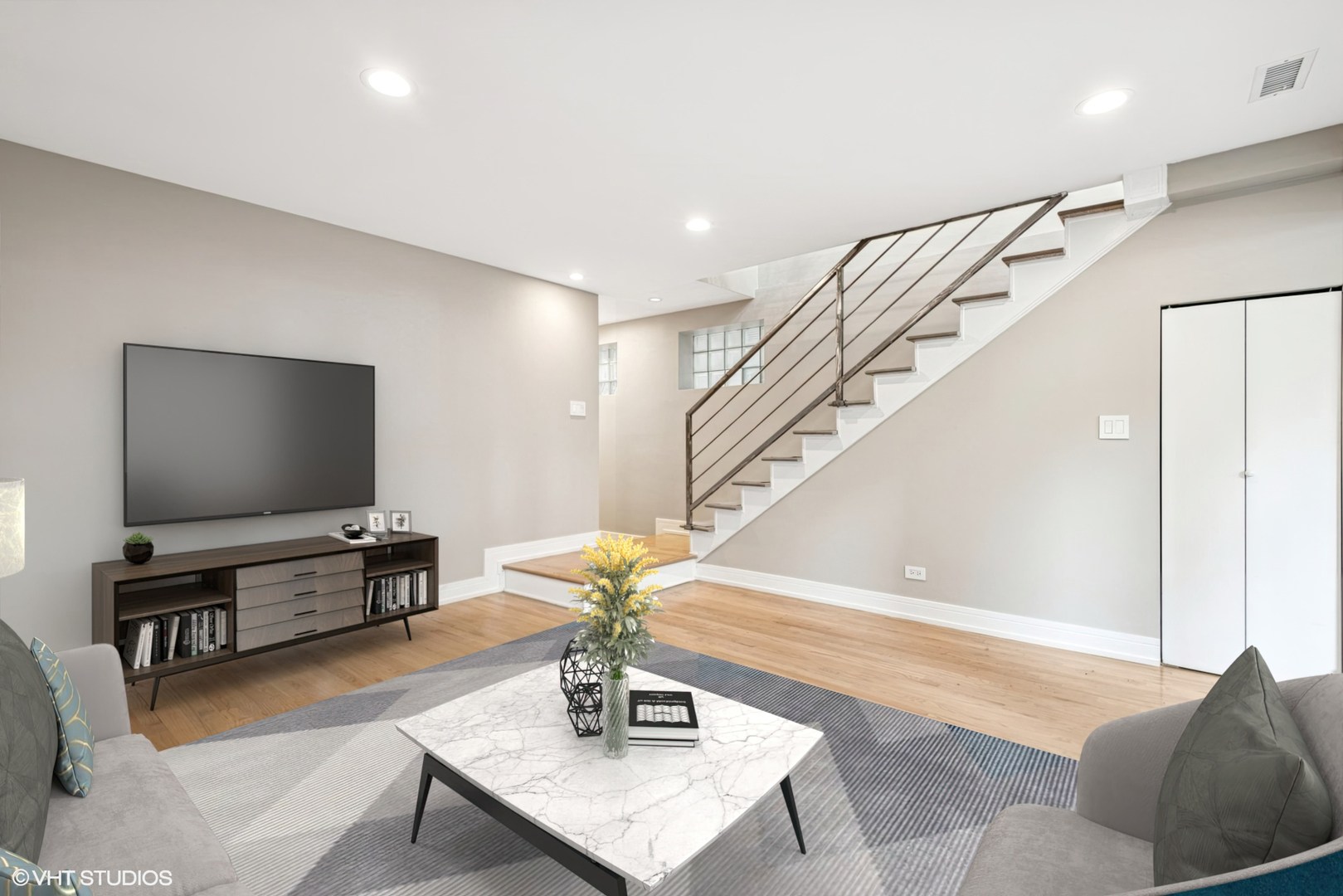 1015 N Hermitage Avenue Unit: A