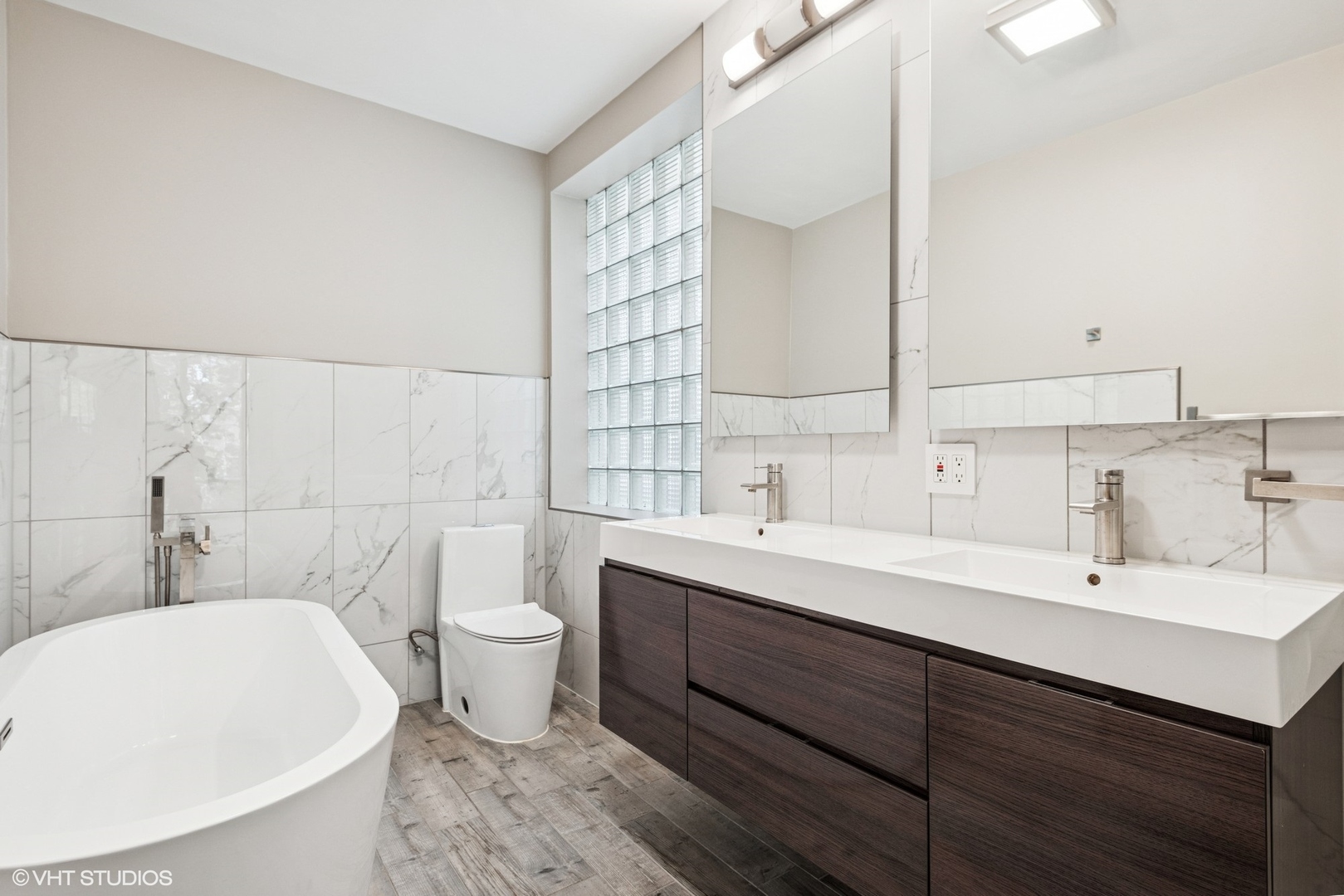 1015 N Hermitage Avenue Unit: A