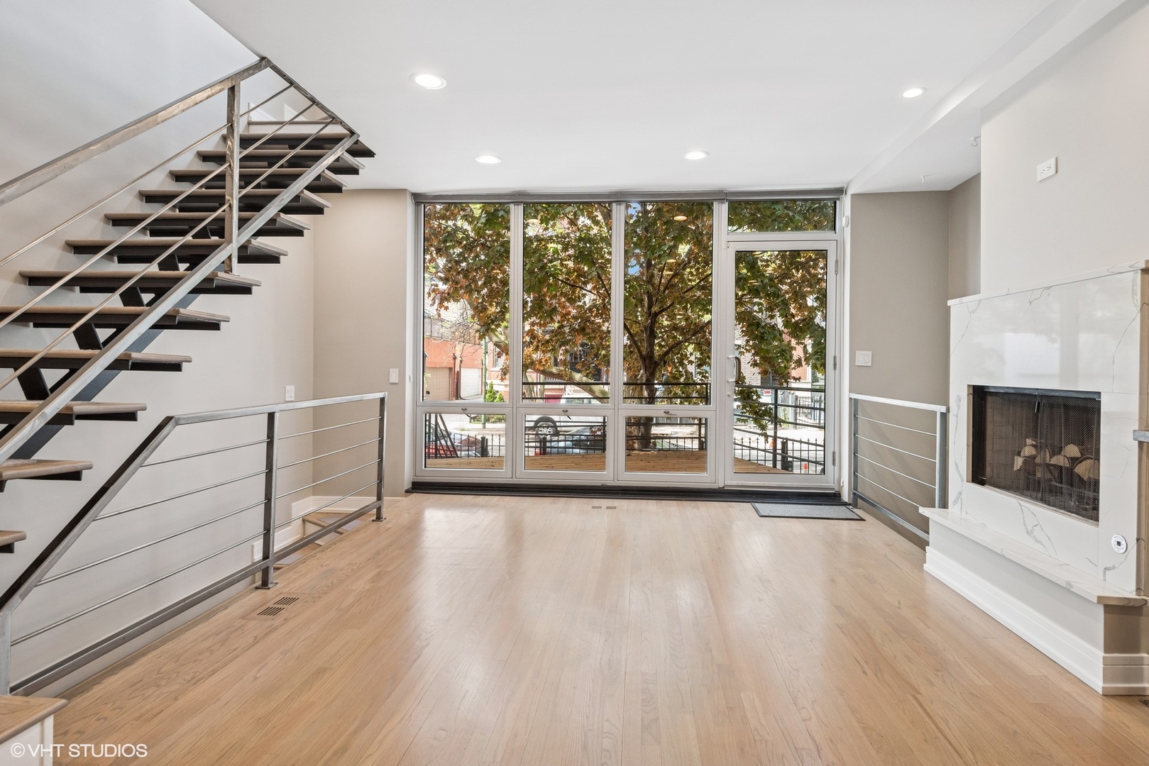 1015 N Hermitage Avenue Unit: A