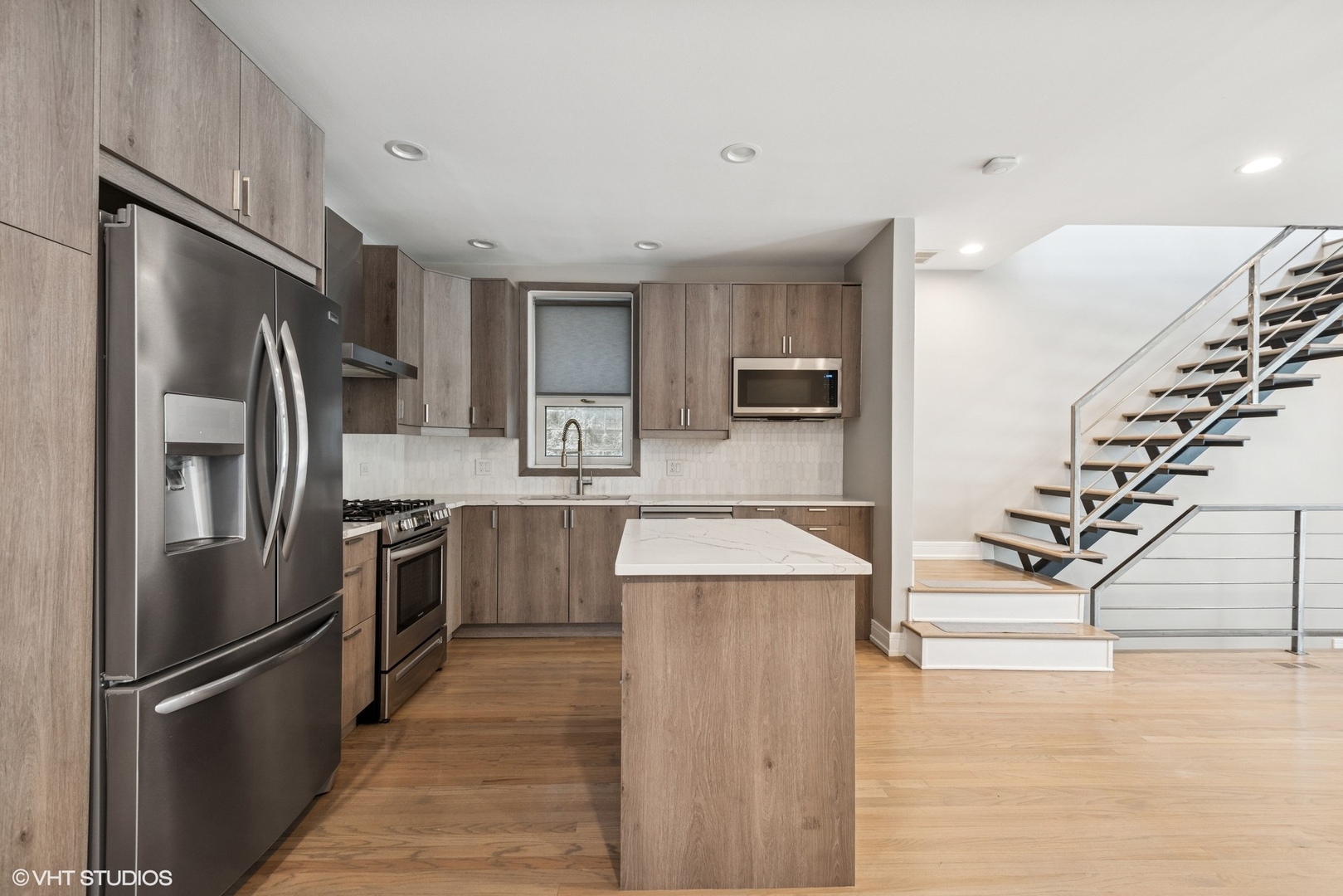 1015 N Hermitage Avenue Unit: A