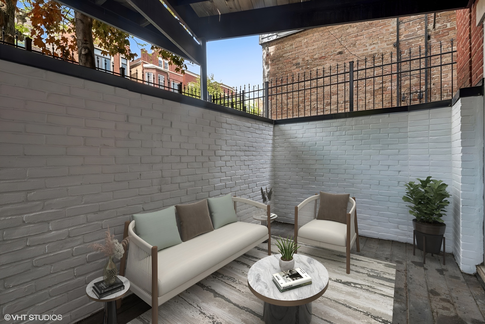 1015 N Hermitage Avenue Unit: A