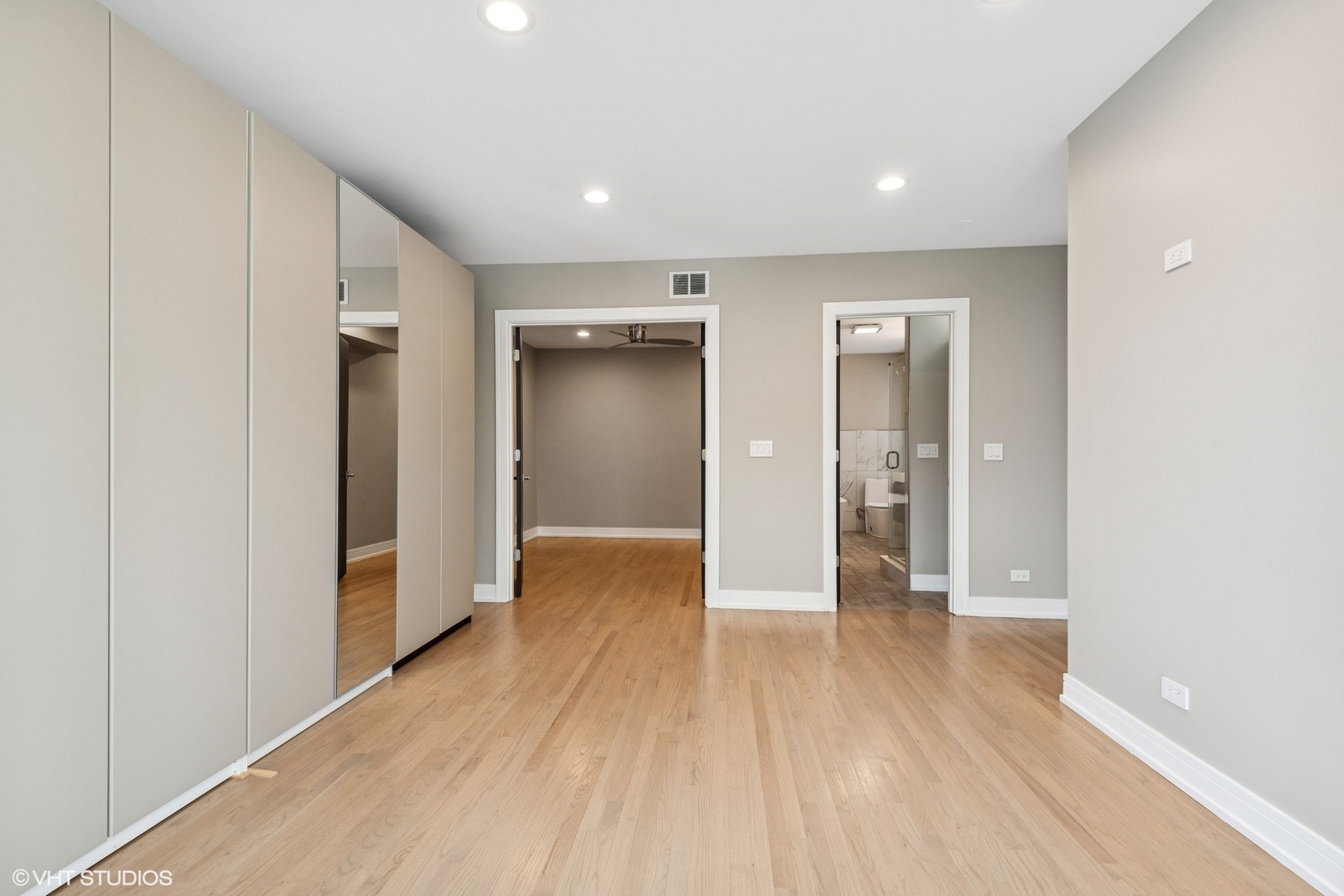 1015 N Hermitage Avenue Unit: A