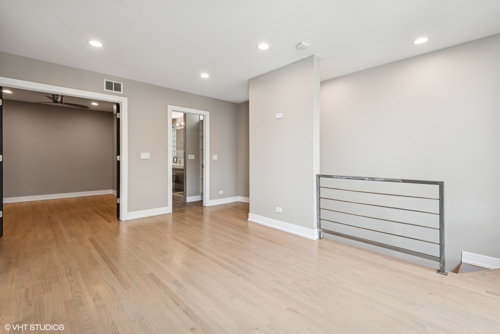 1015 N Hermitage Avenue Unit: A