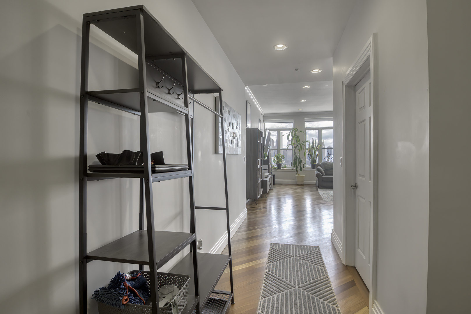 1717 S Prairie Avenue Unit: 2301