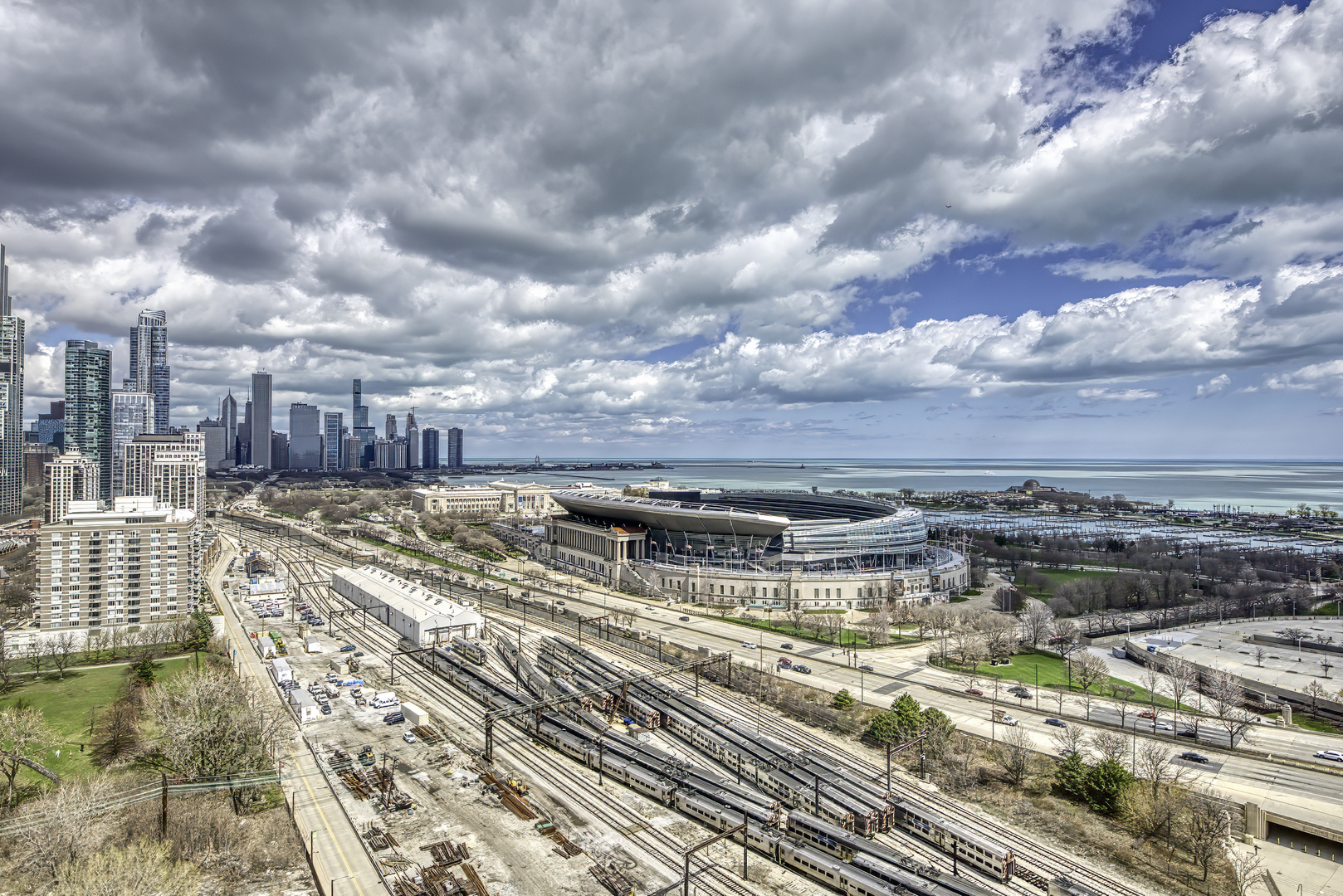 1717 S Prairie Avenue Unit: 2301