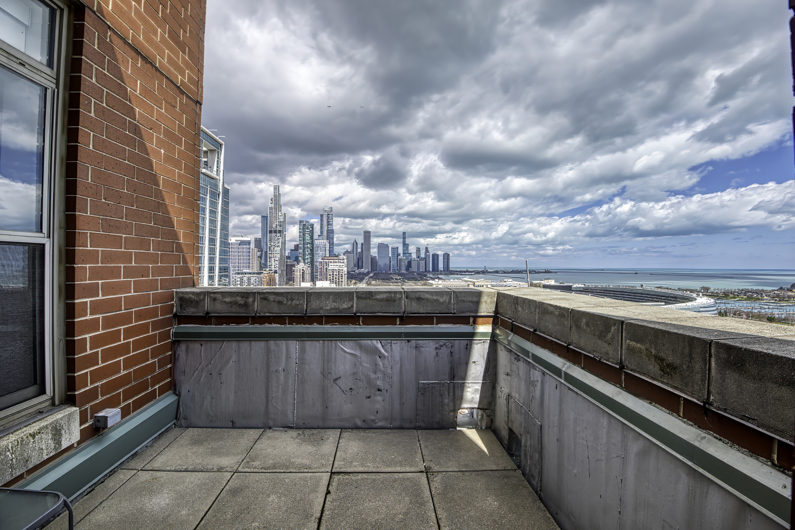 1717 S Prairie Avenue Unit: 2301