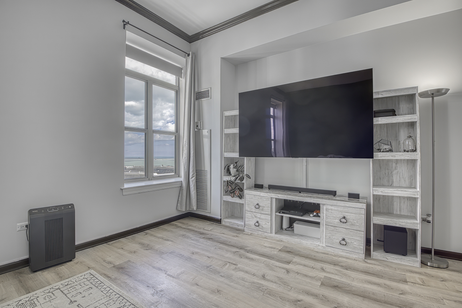 1717 S Prairie Avenue Unit: 2301