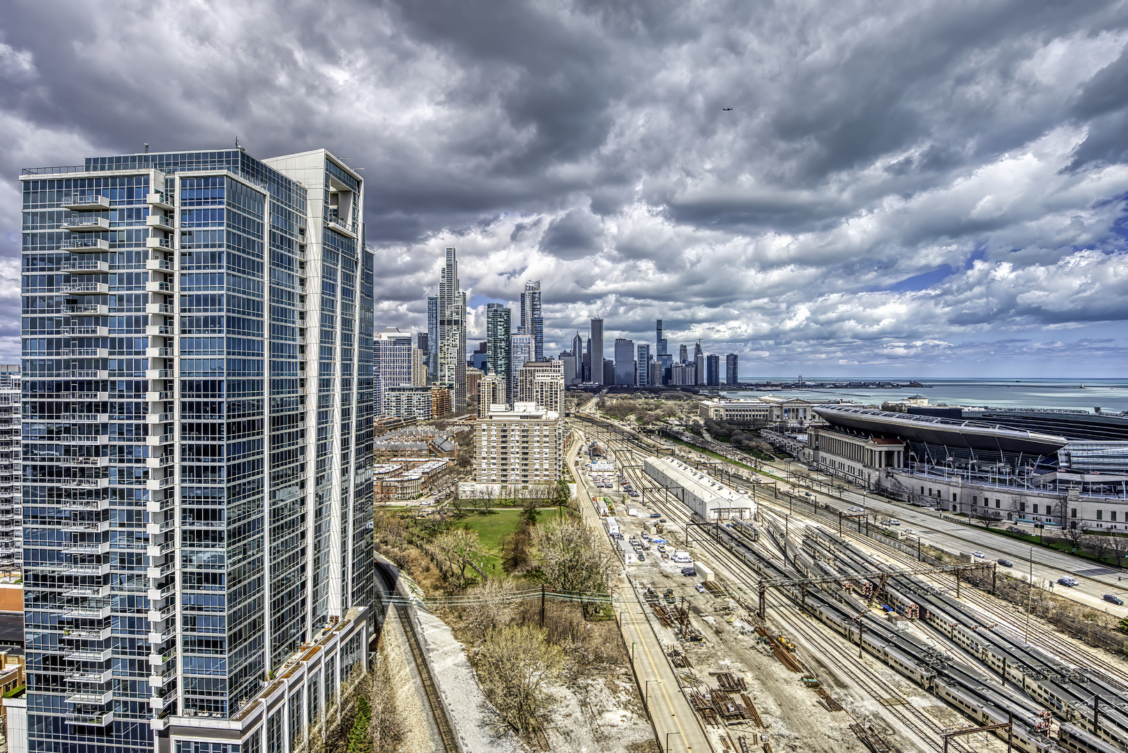 1717 S Prairie Avenue Unit: 2301