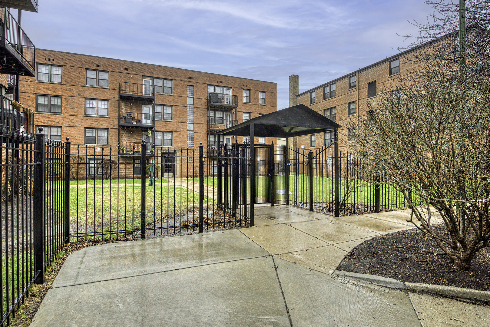 5232 N Campbell Avenue Unit: 1A
