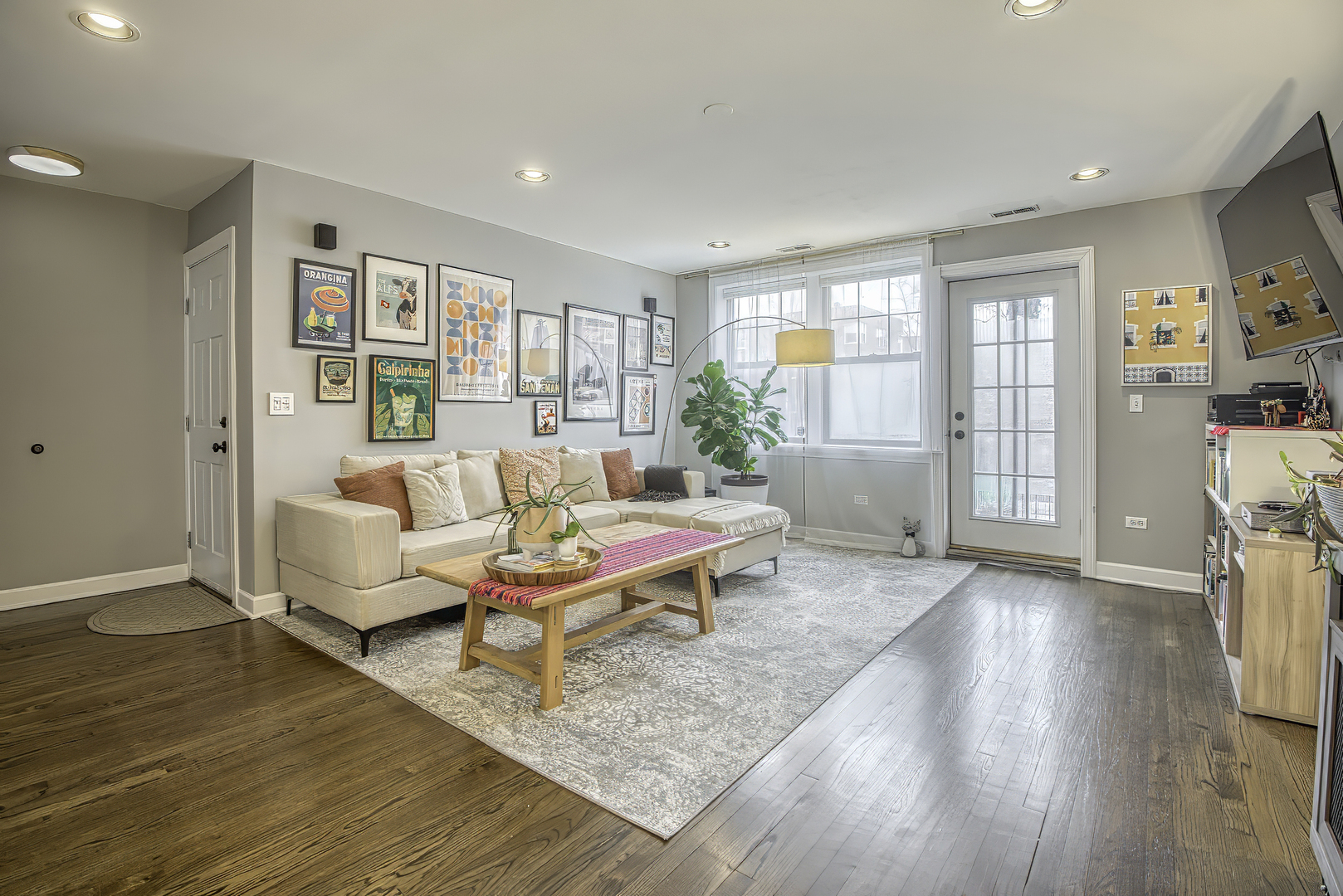 5232 N Campbell Avenue Unit: 1A