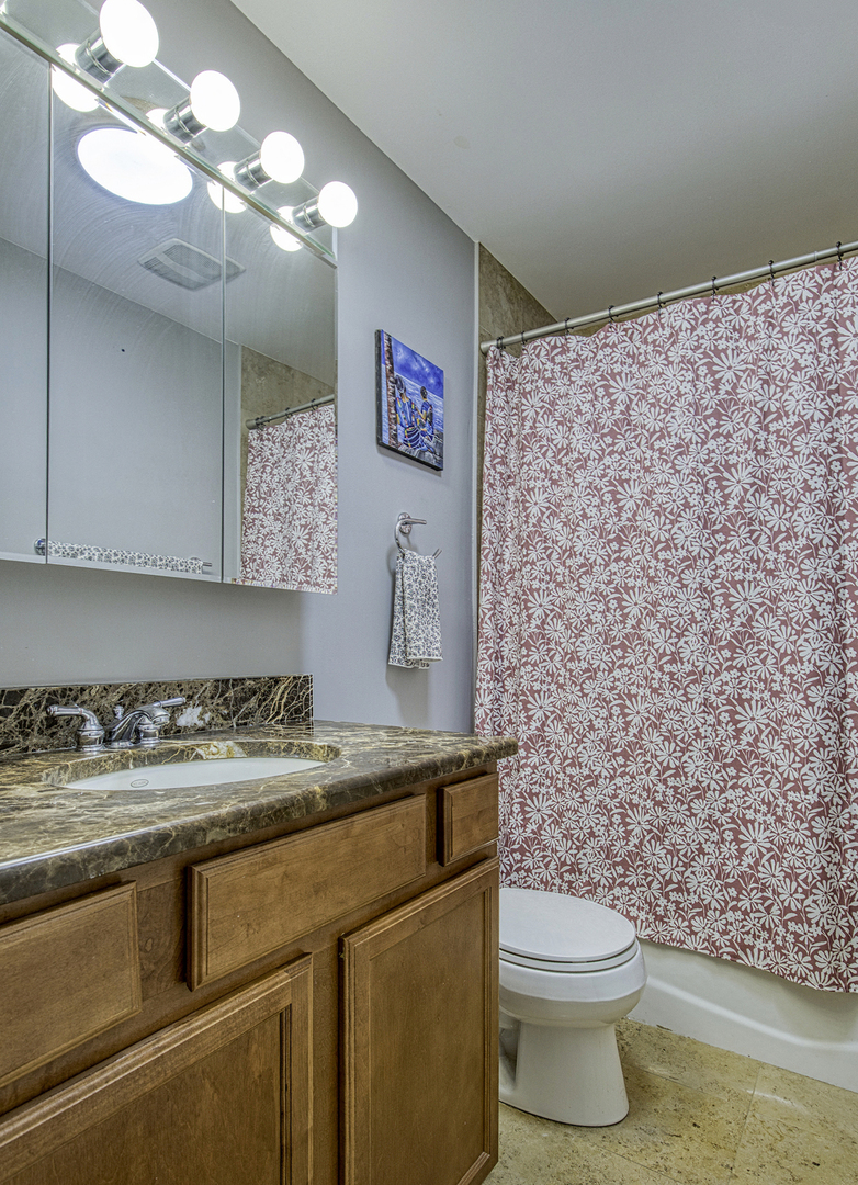 5232 N Campbell Avenue Unit: 1A