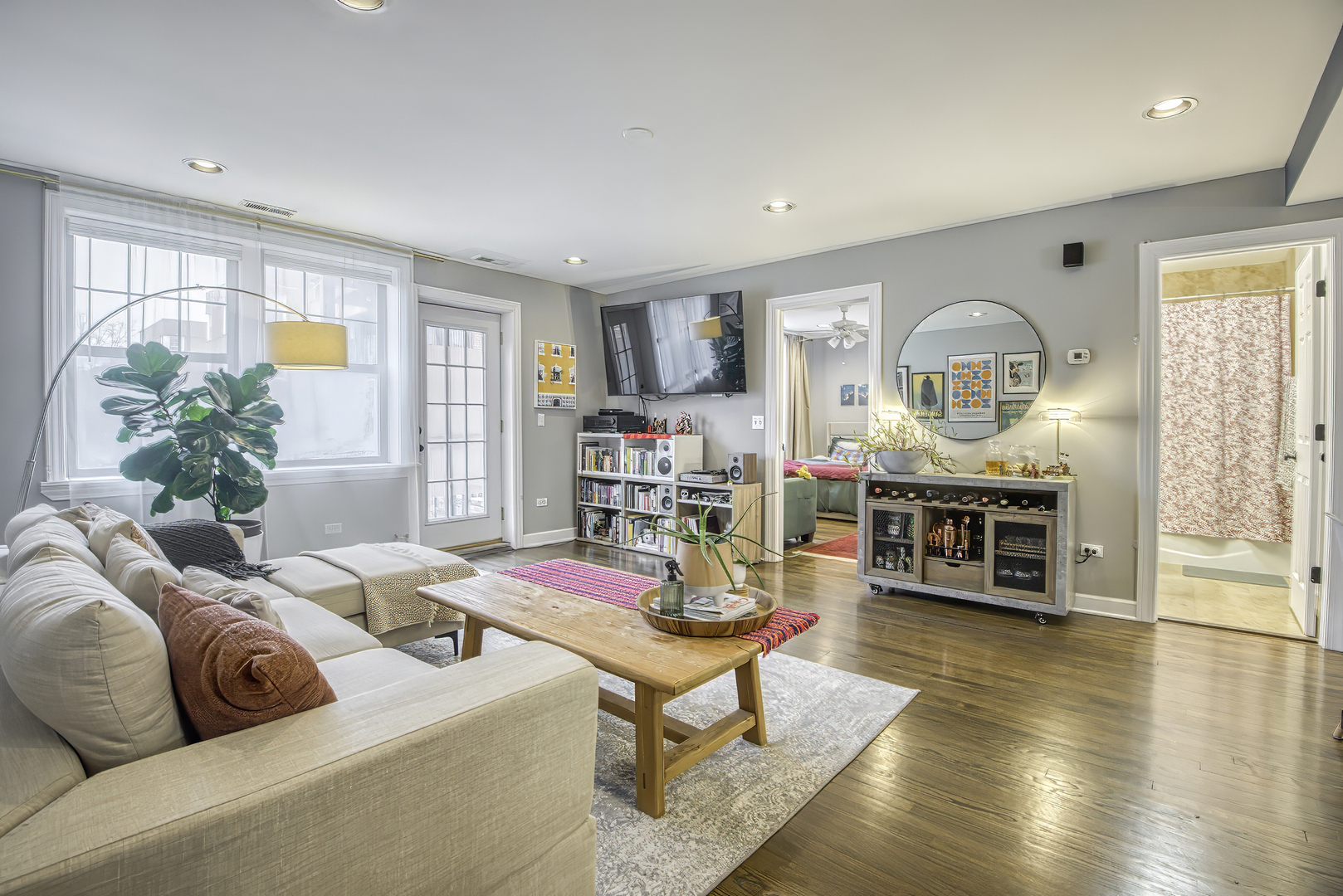 5232 N Campbell Avenue Unit: 1A