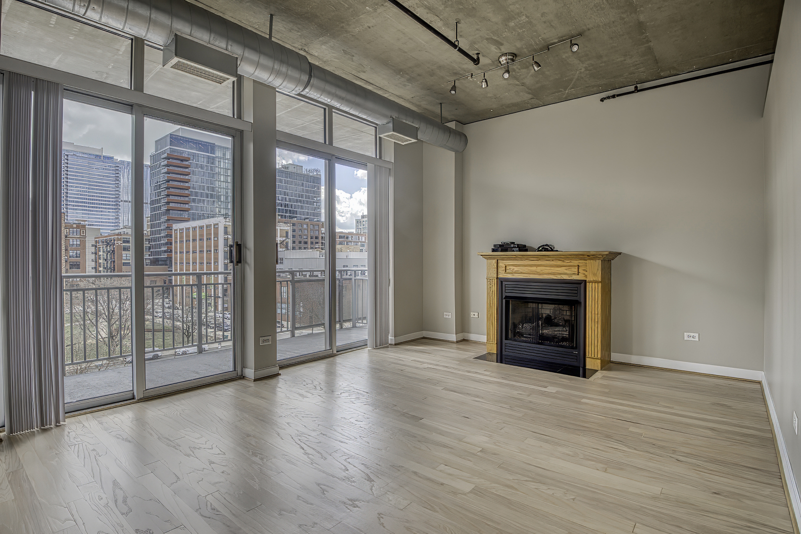111 S Morgan Street Unit: 518
