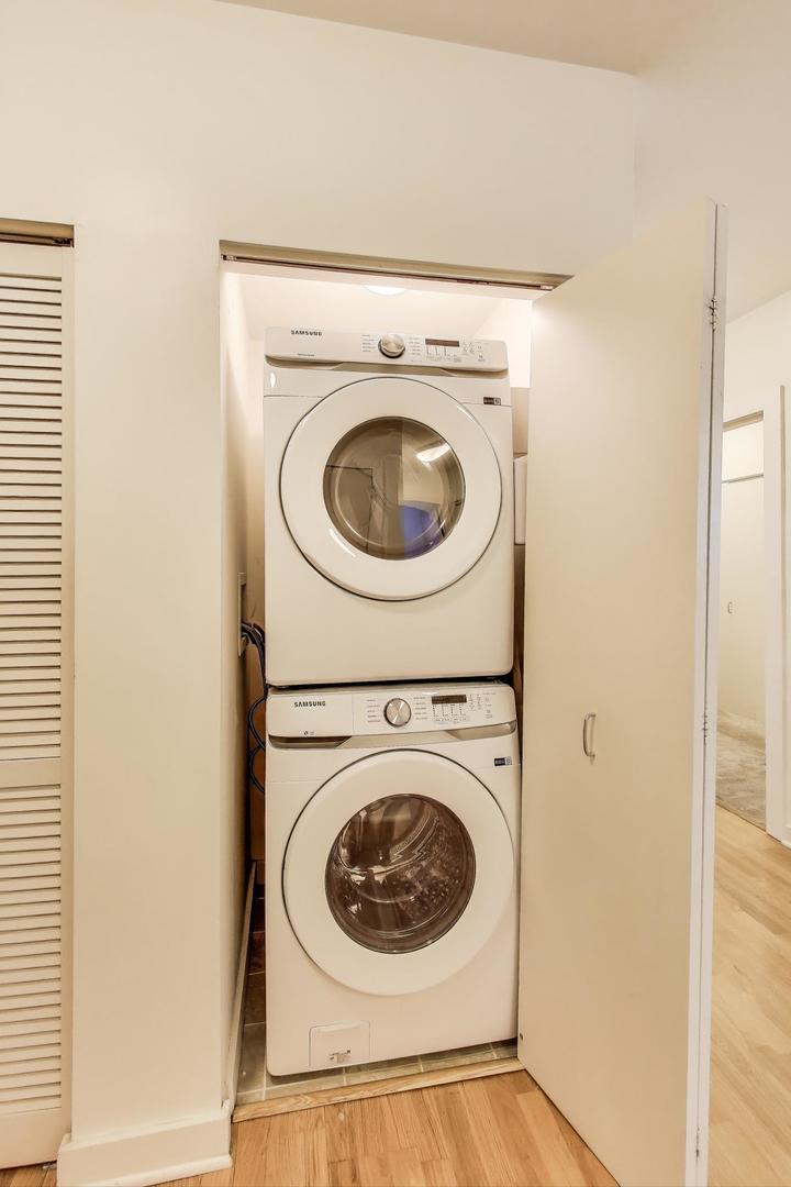 2235 W Maypole Avenue Unit: 101