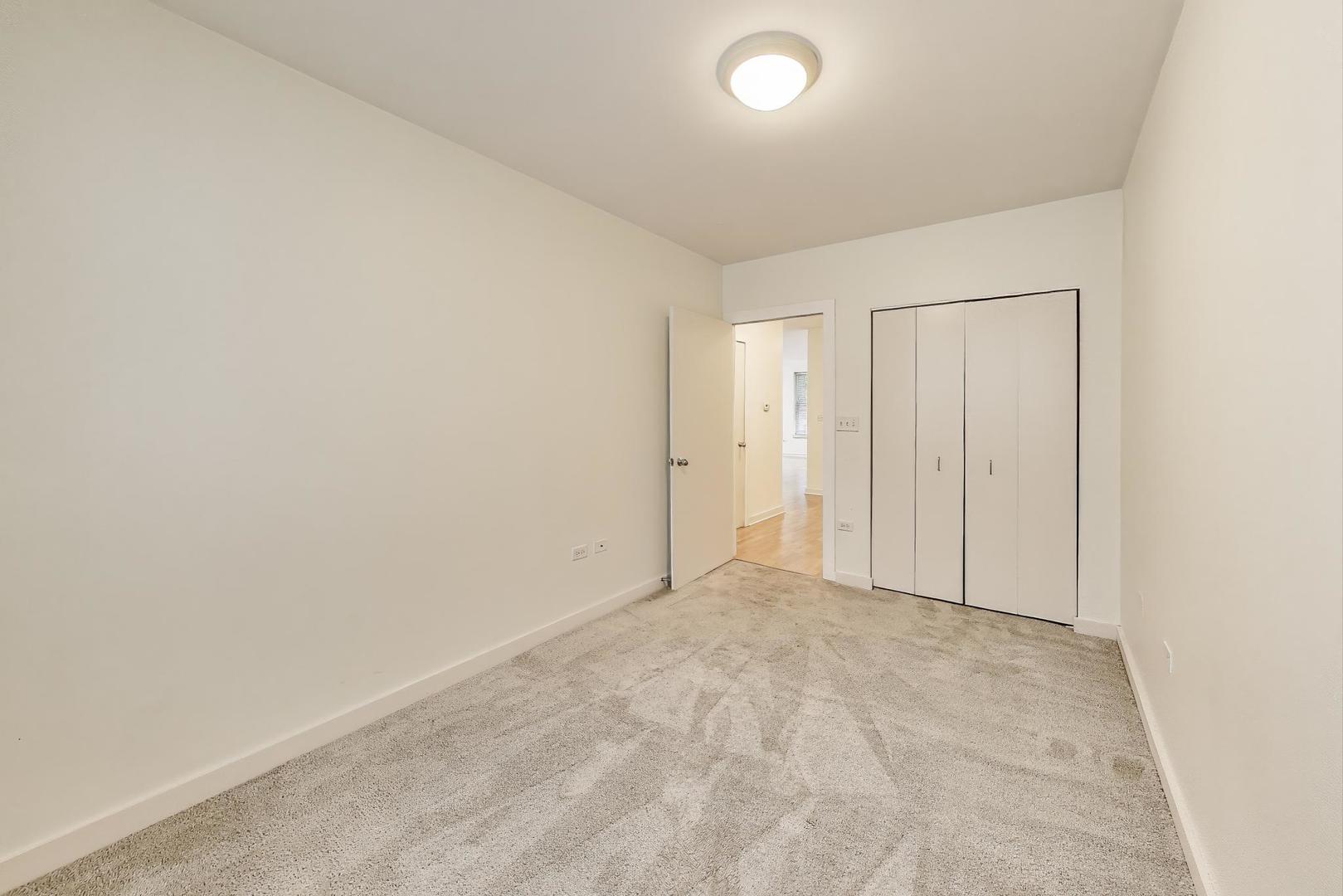 2235 W Maypole Avenue Unit: 101