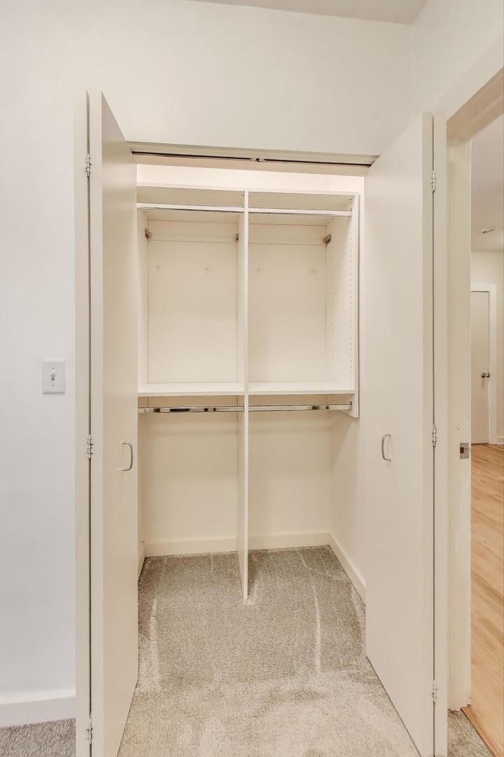 2235 W Maypole Avenue Unit: 101