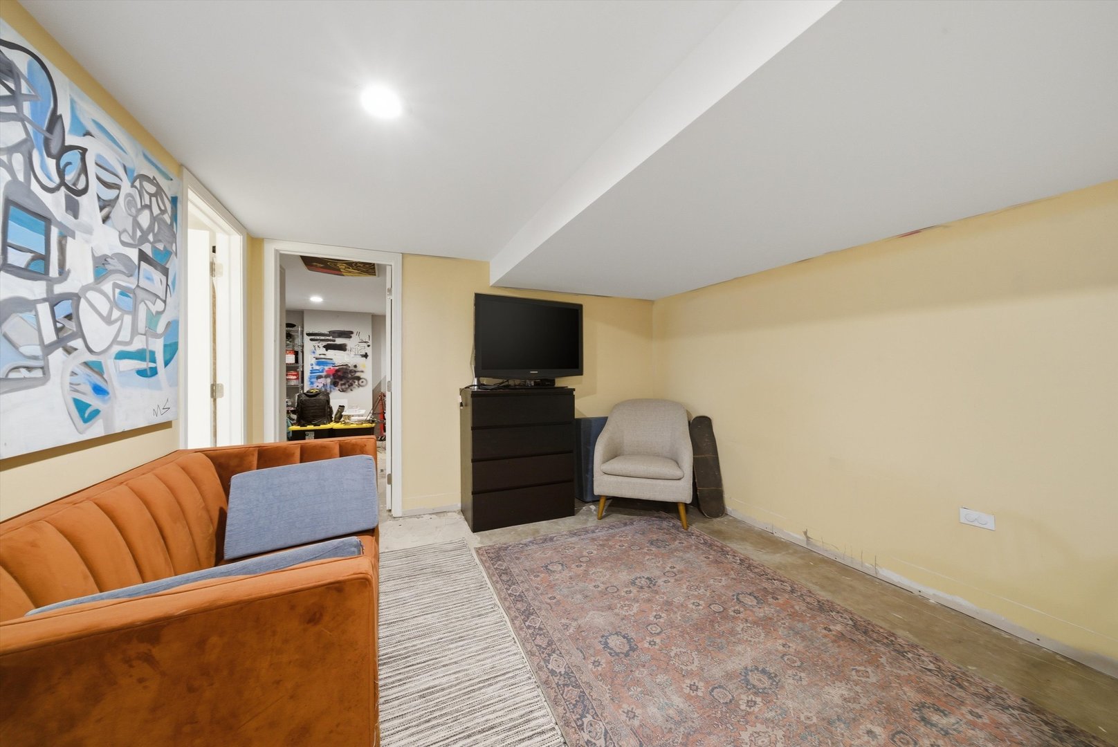 4311 W Shakespeare Avenue