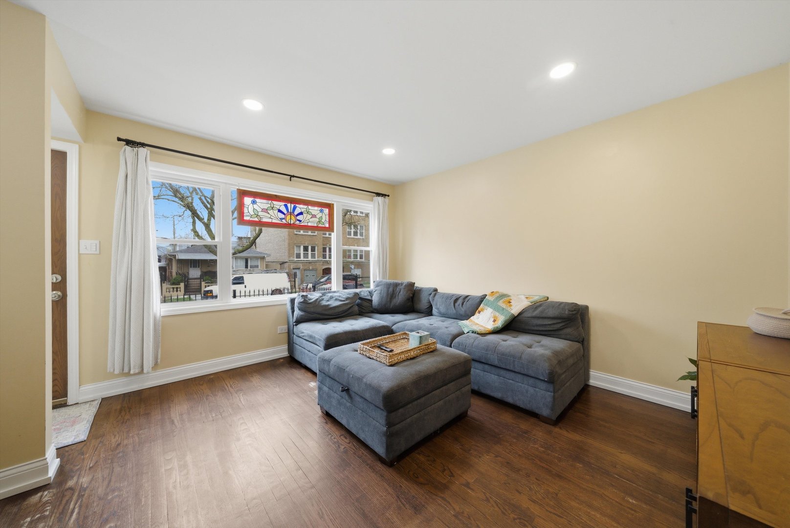 4311 W Shakespeare Avenue