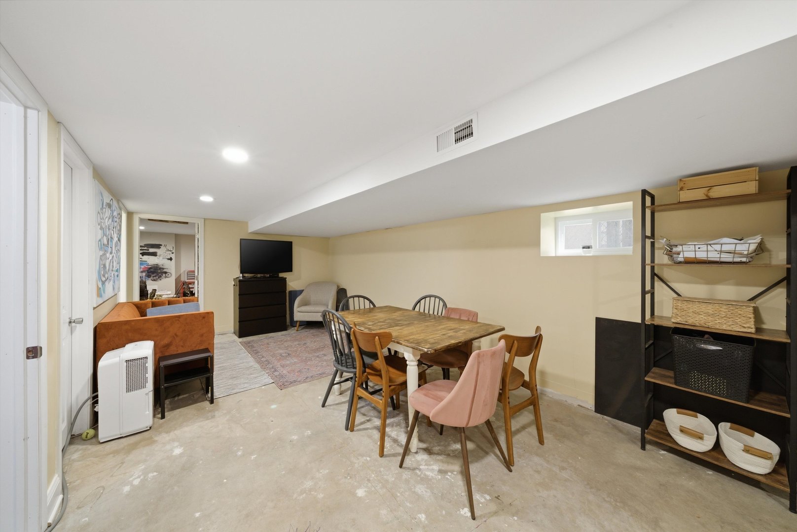 4311 W Shakespeare Avenue