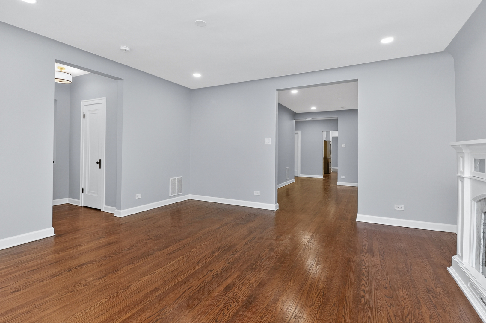 5624 W Pensacola Avenue
