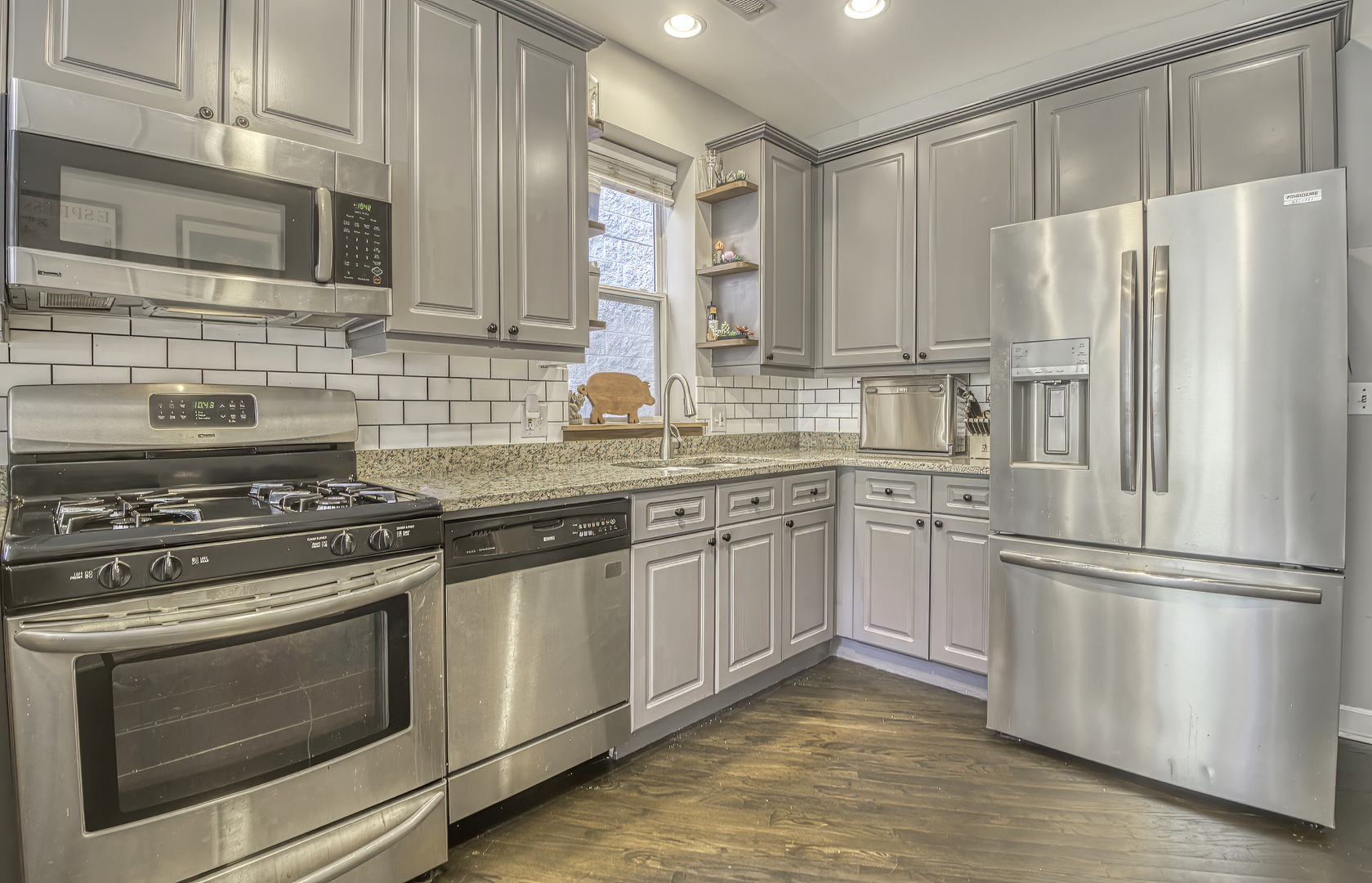 2729 N Wayne Avenue Unit: C