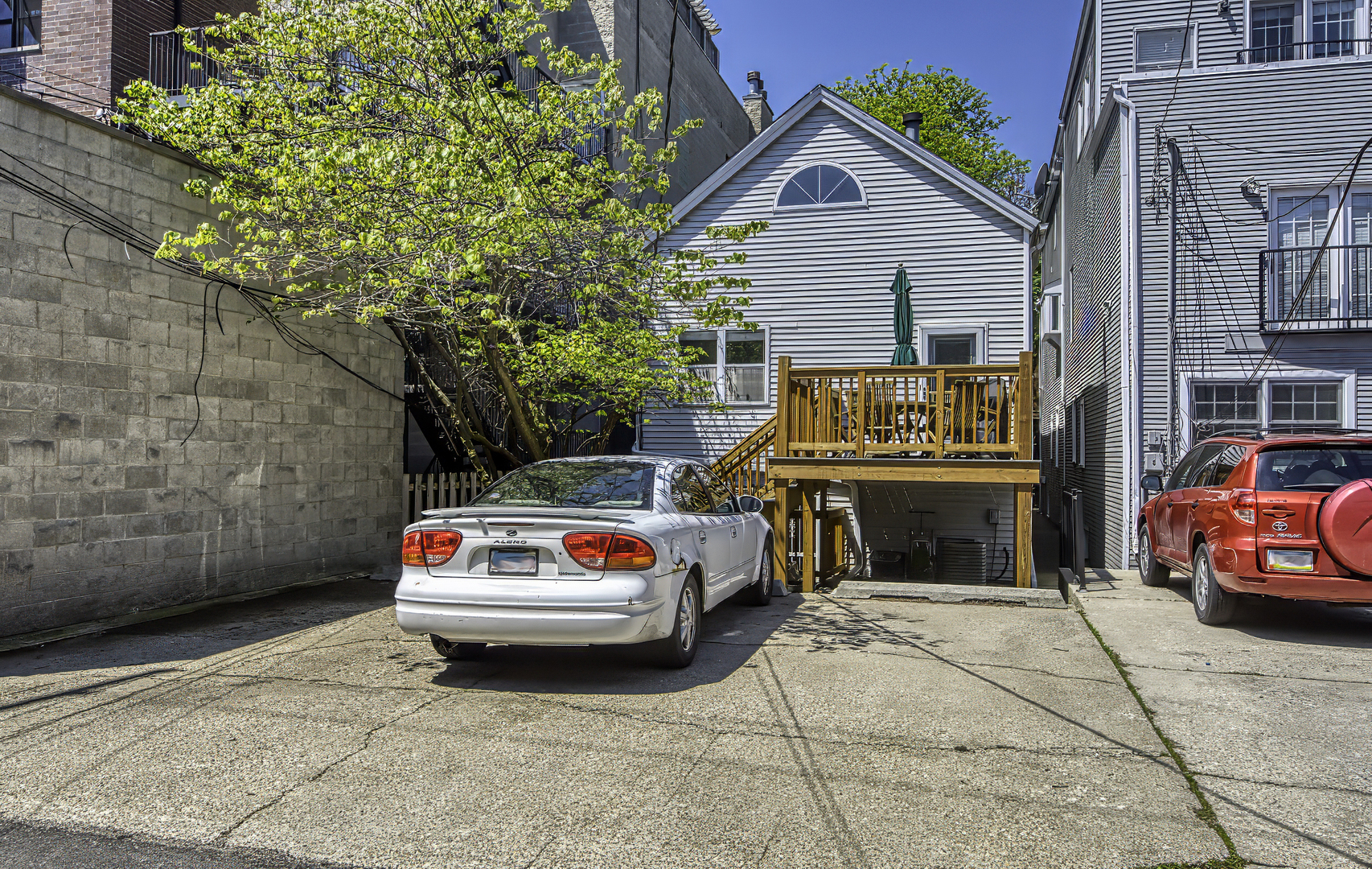 2729 N Wayne Avenue Unit: C