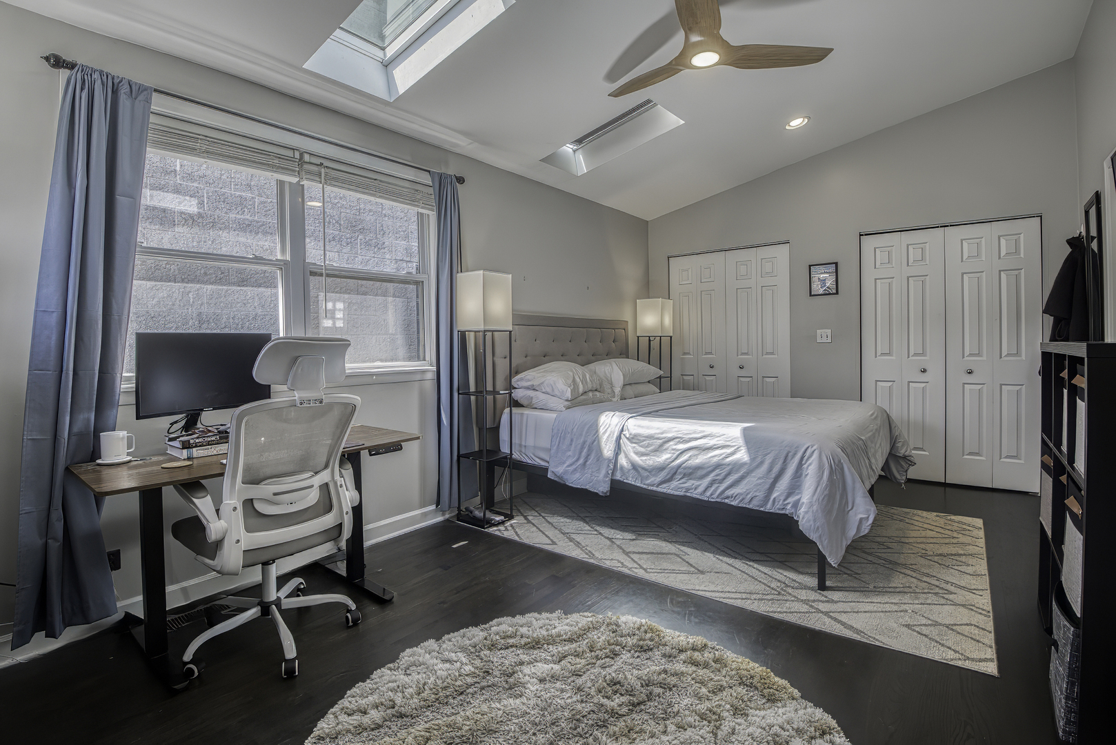 2729 N Wayne Avenue Unit: C