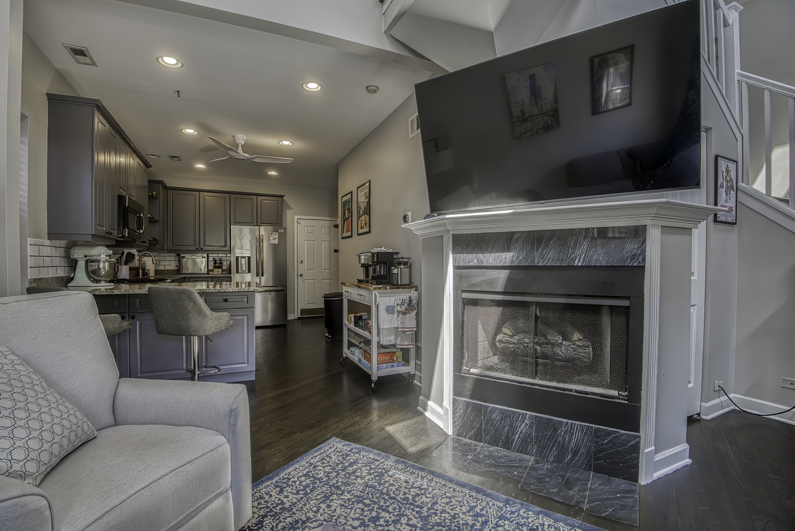 2729 N Wayne Avenue Unit: C