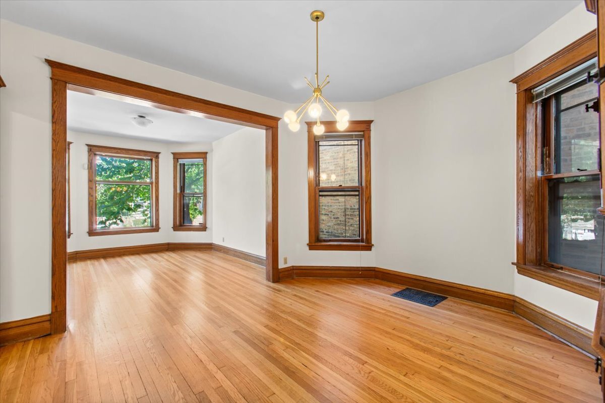3311 W Wrightwood Avenue Unit: 1
