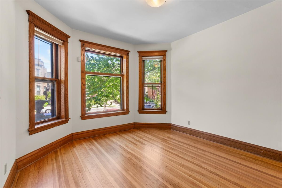 3311 W Wrightwood Avenue Unit: 1