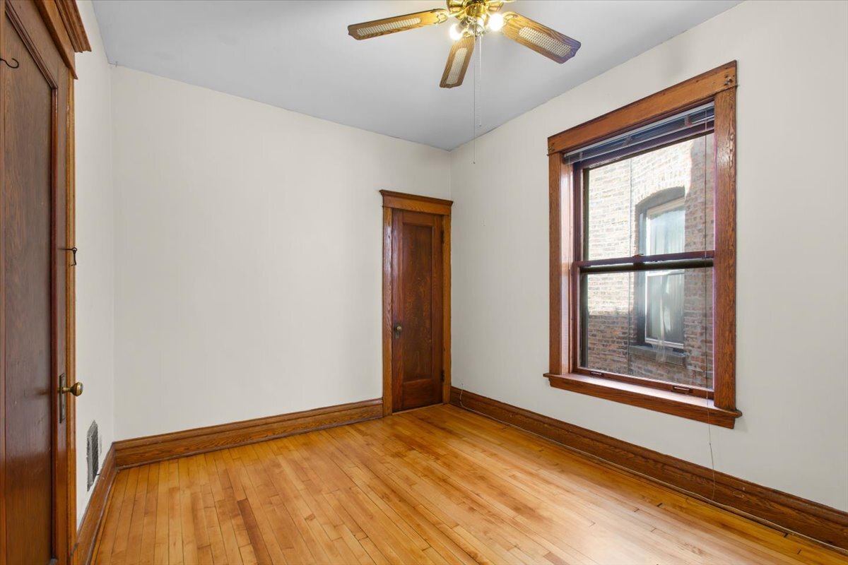 3311 W Wrightwood Avenue Unit: 1