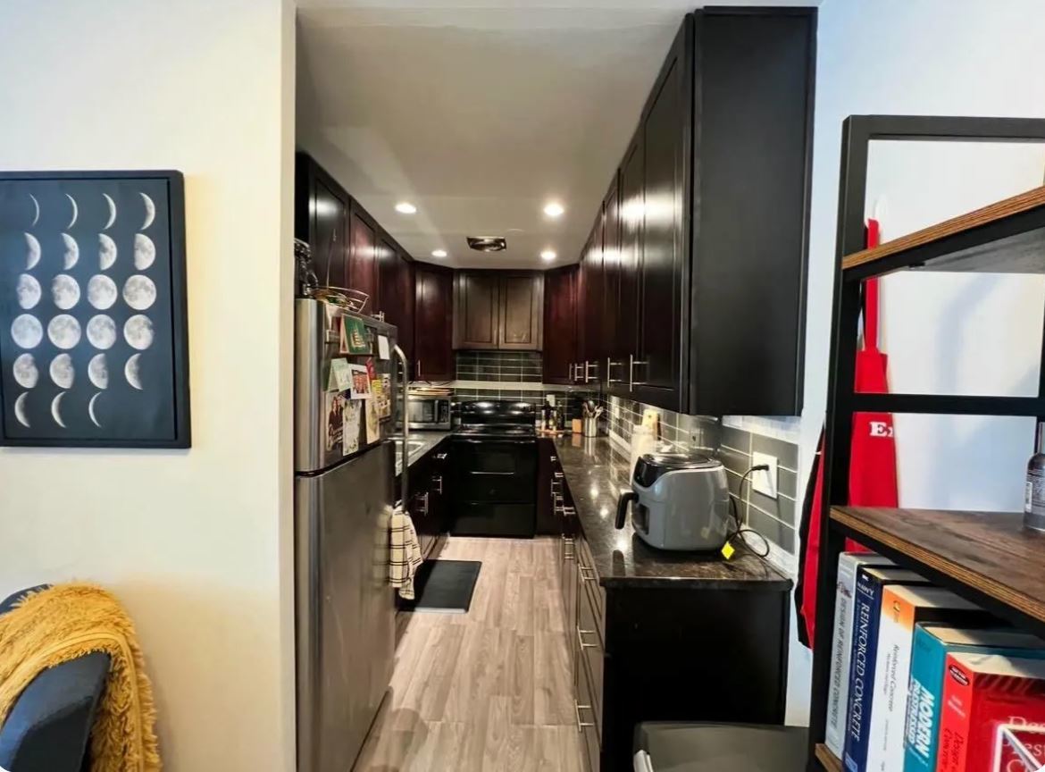 619 W Stratford Place Unit: 305