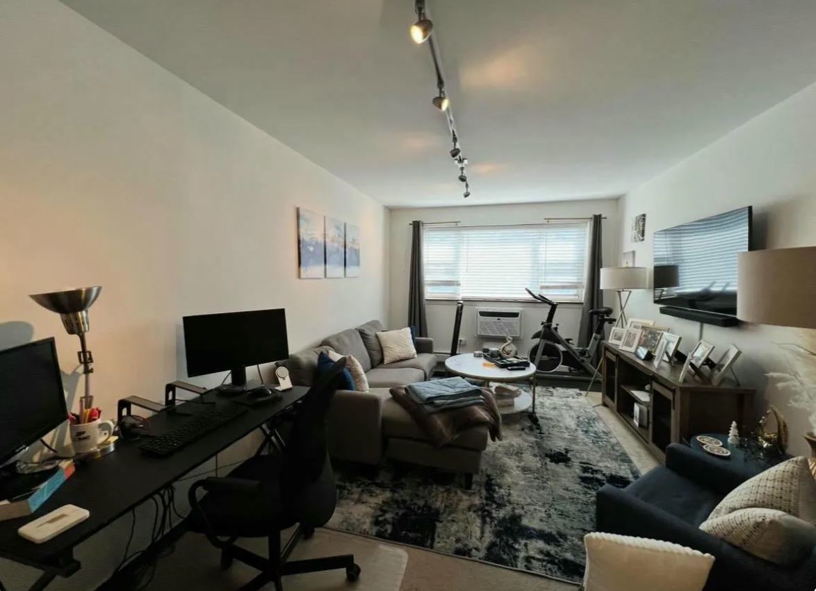 619 W Stratford Place Unit: 305