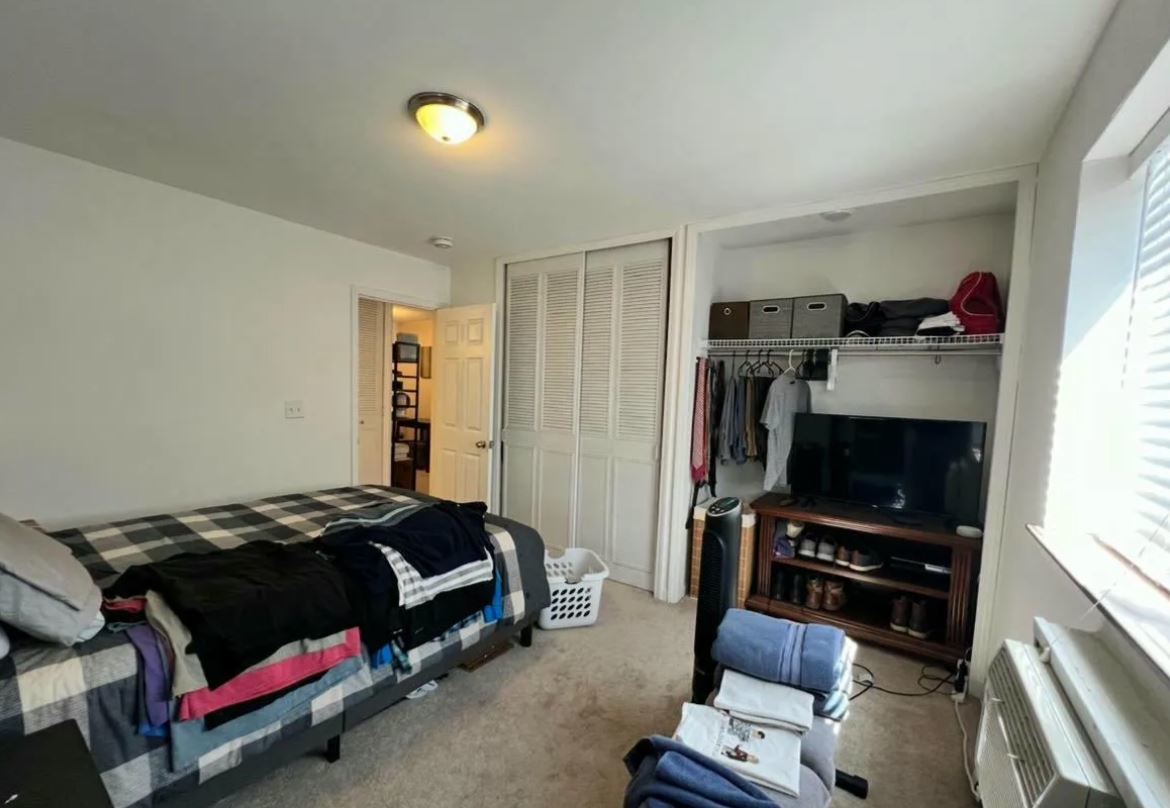 619 W Stratford Place Unit: 305