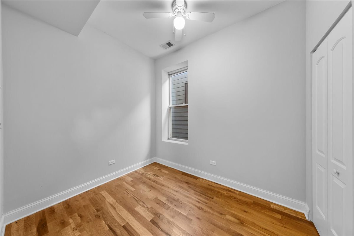 1253 N California Avenue Unit: 2