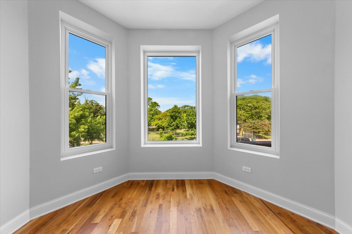 1253 N California Avenue Unit: 2