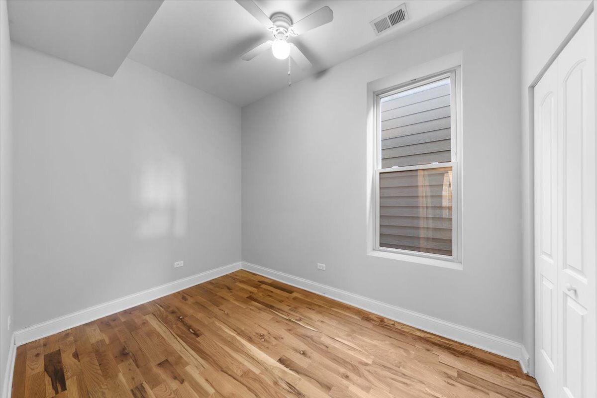 1253 N California Avenue Unit: 2