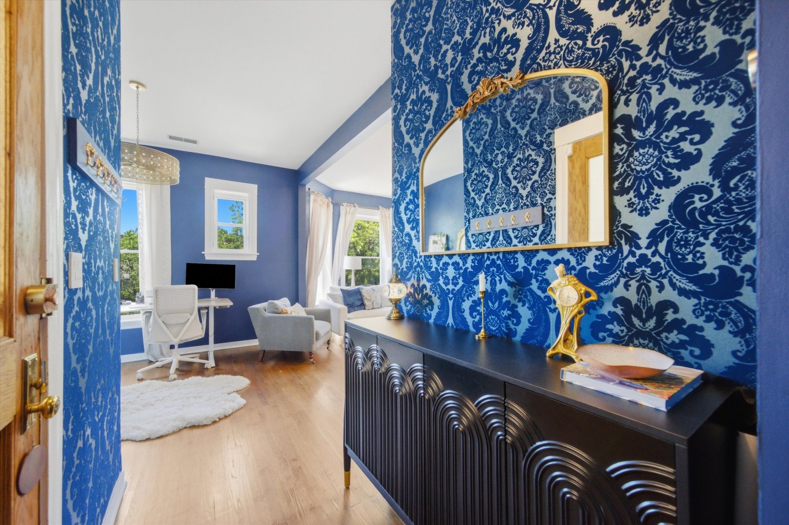 4713 N Dover Street Unit: 3N
