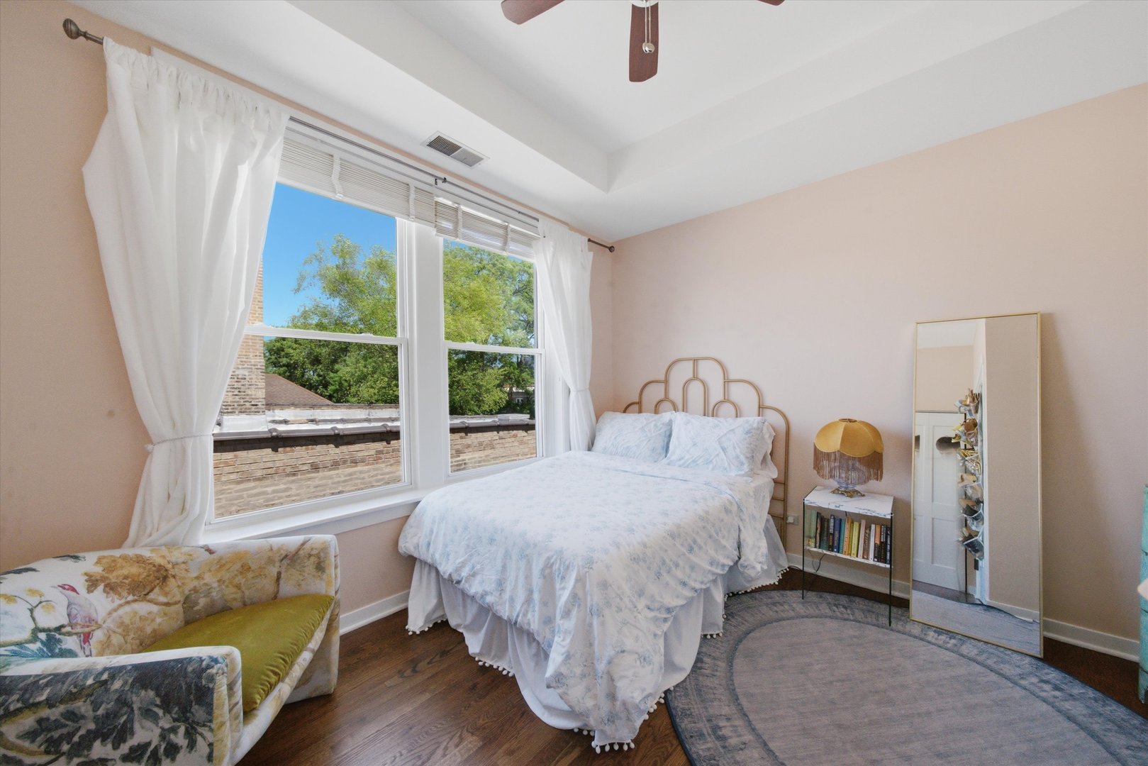 4713 N Dover Street Unit: 3N