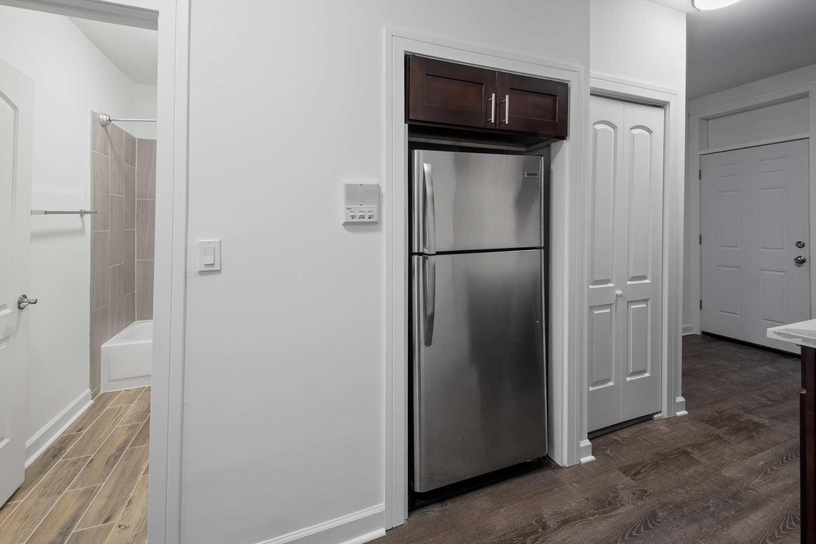 1904 N Whipple Street Unit: 101