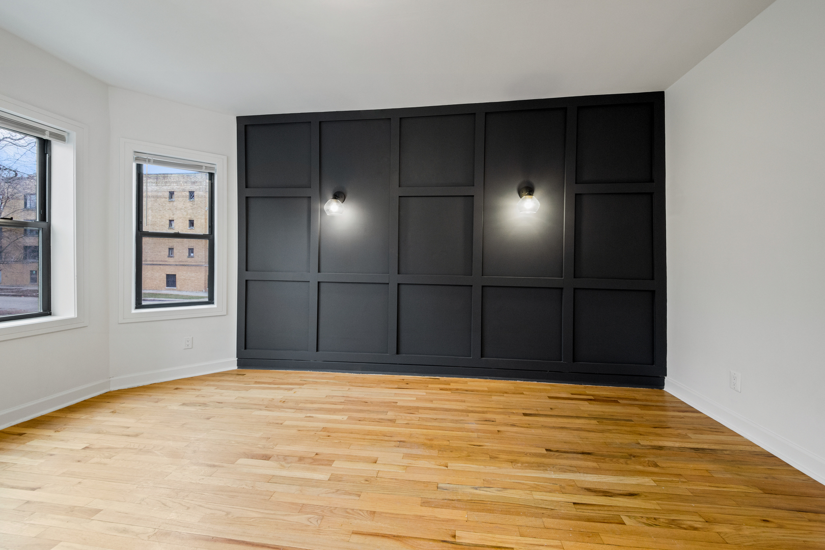 1904 N Whipple Street Unit: 101