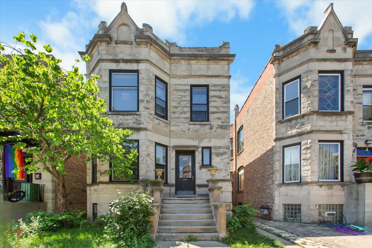 3311 W Wrightwood Avenue Unit: 2