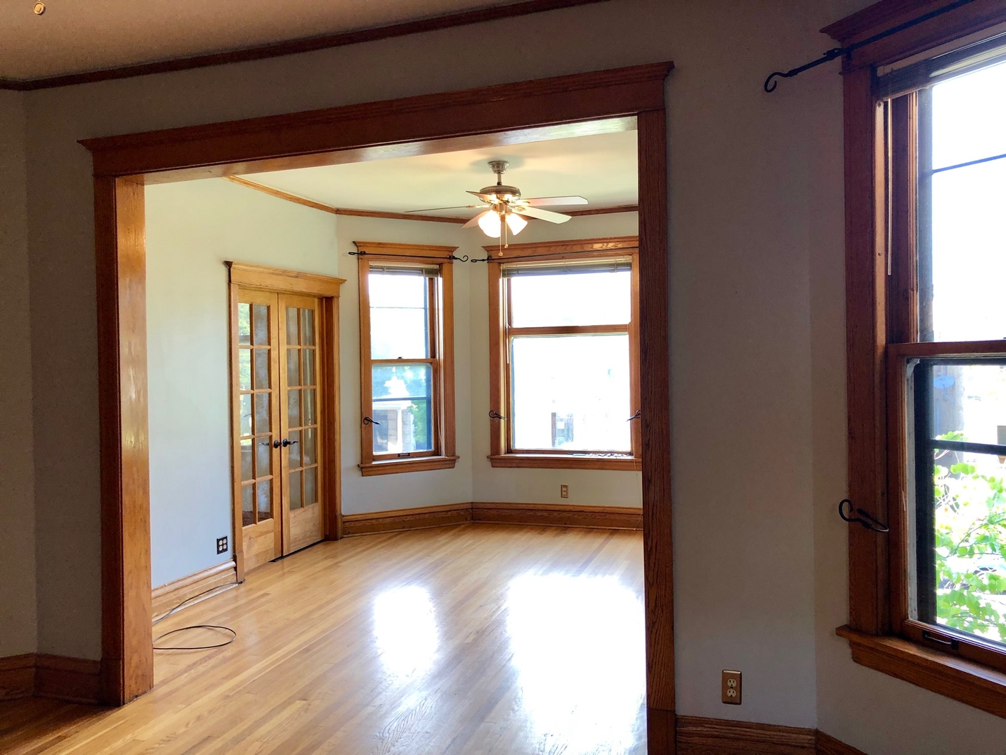 3311 W Wrightwood Avenue Unit: 2