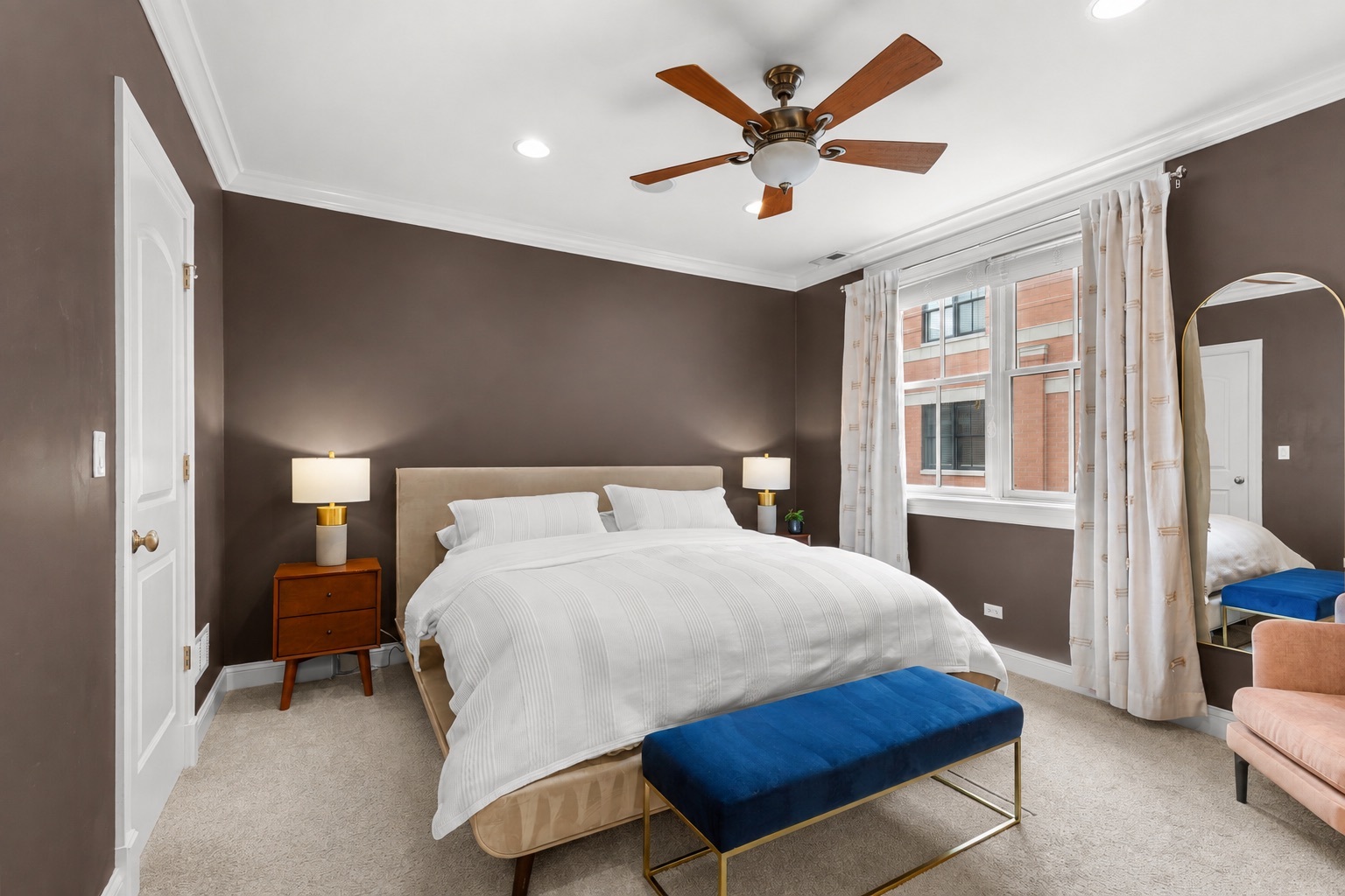 3842 N SOUTHPORT Avenue Unit: L