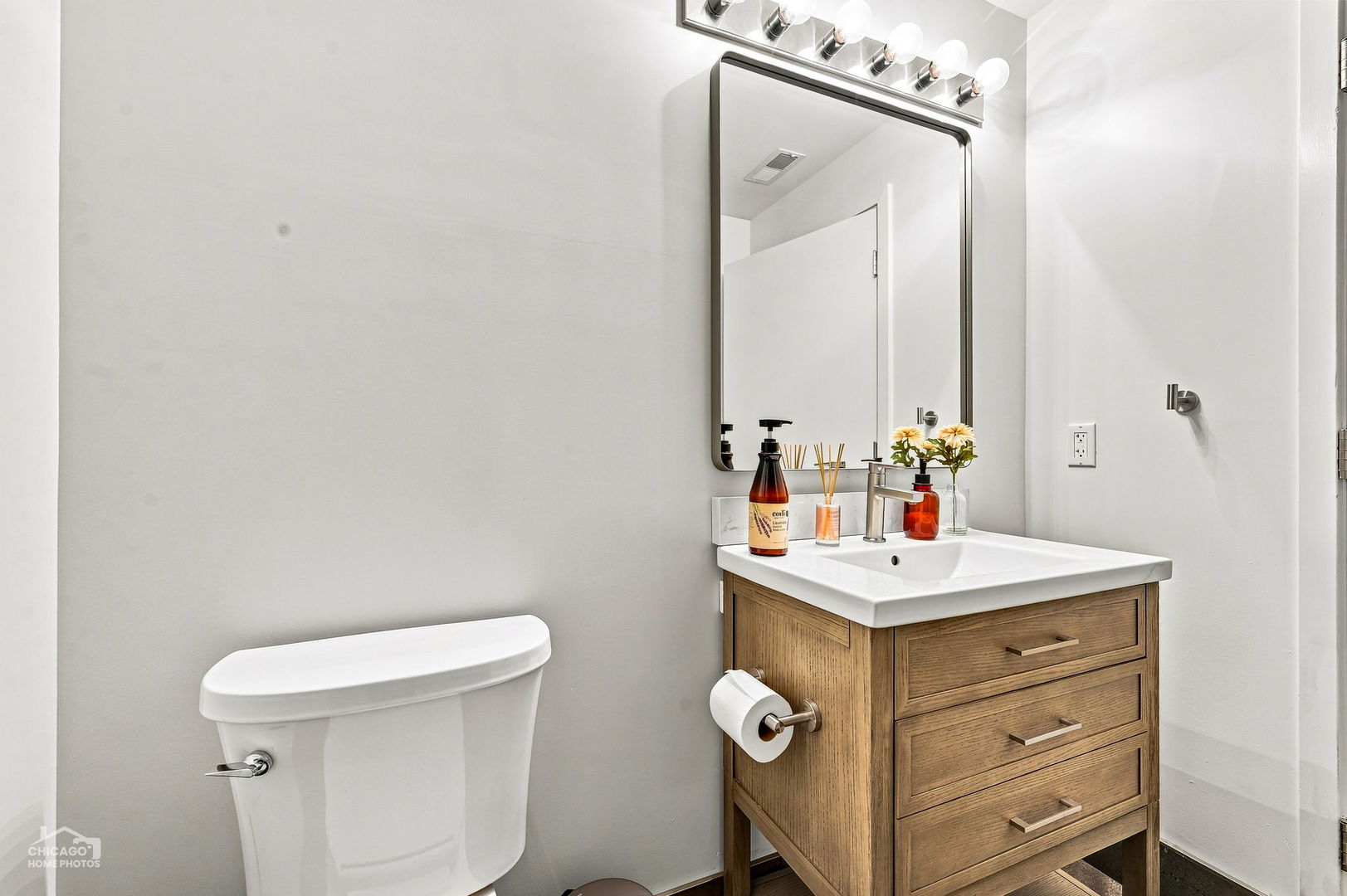 4350 N Broadway Street Unit: 507