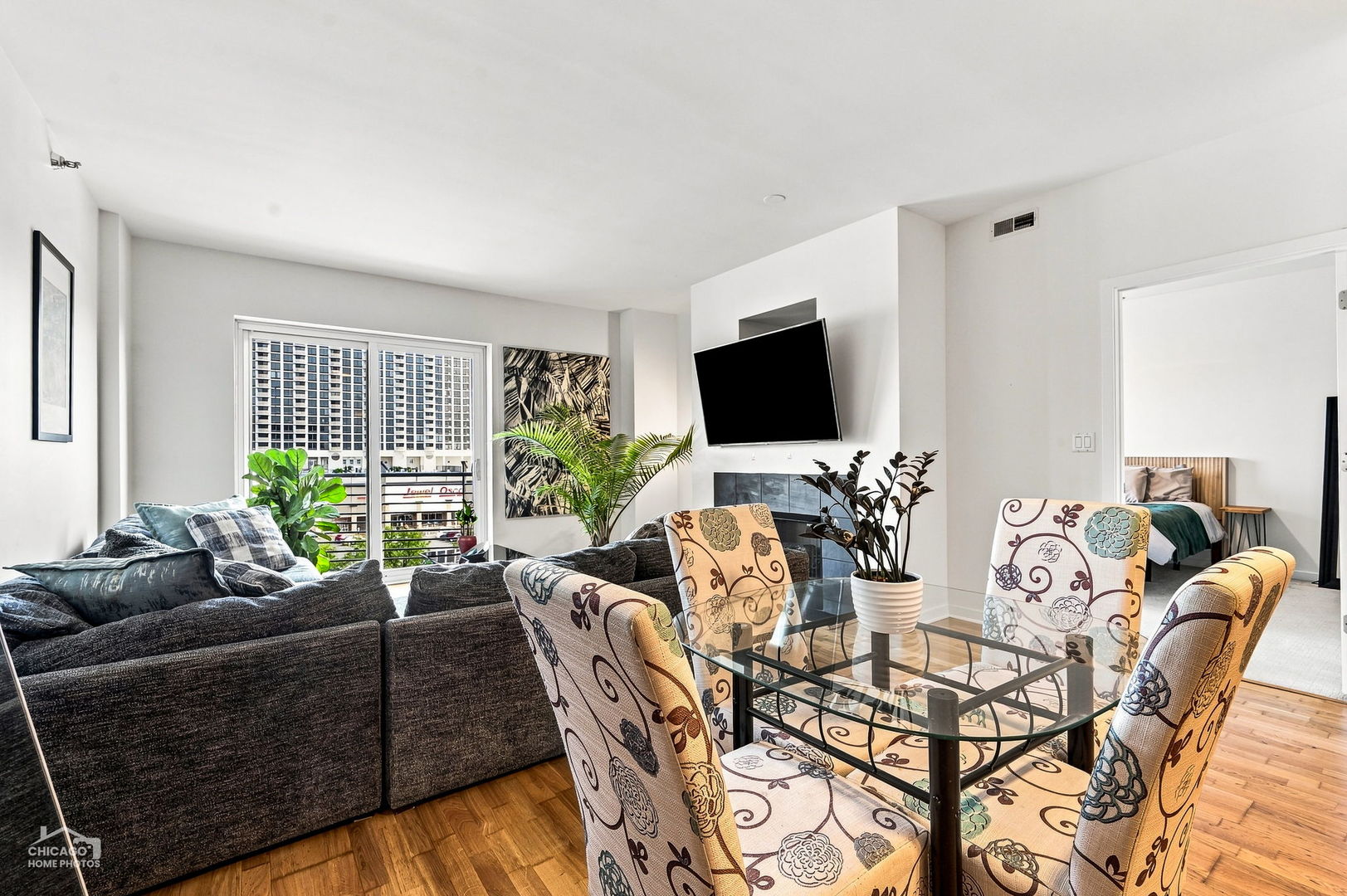 4350 N Broadway Street Unit: 507